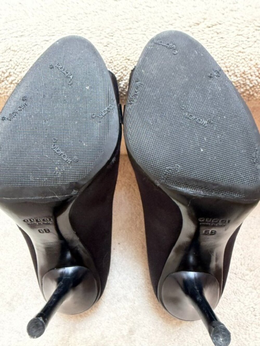 Gucci Satin Crystal Horsebit pumps - Picture 13 of 16